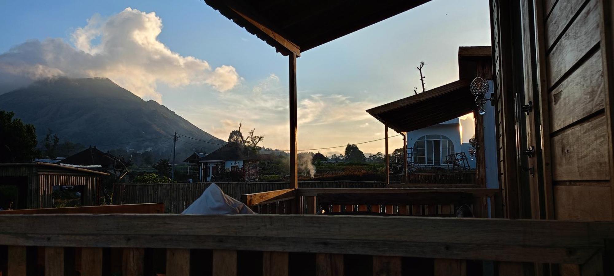 Vila Batur Twin House Kubupenlokan Exteriér fotografie